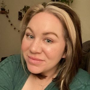 Meet your Posher, Brianne